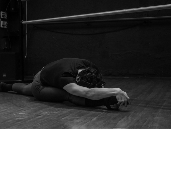 When and How to Stretch: A Guide for Male Dancers